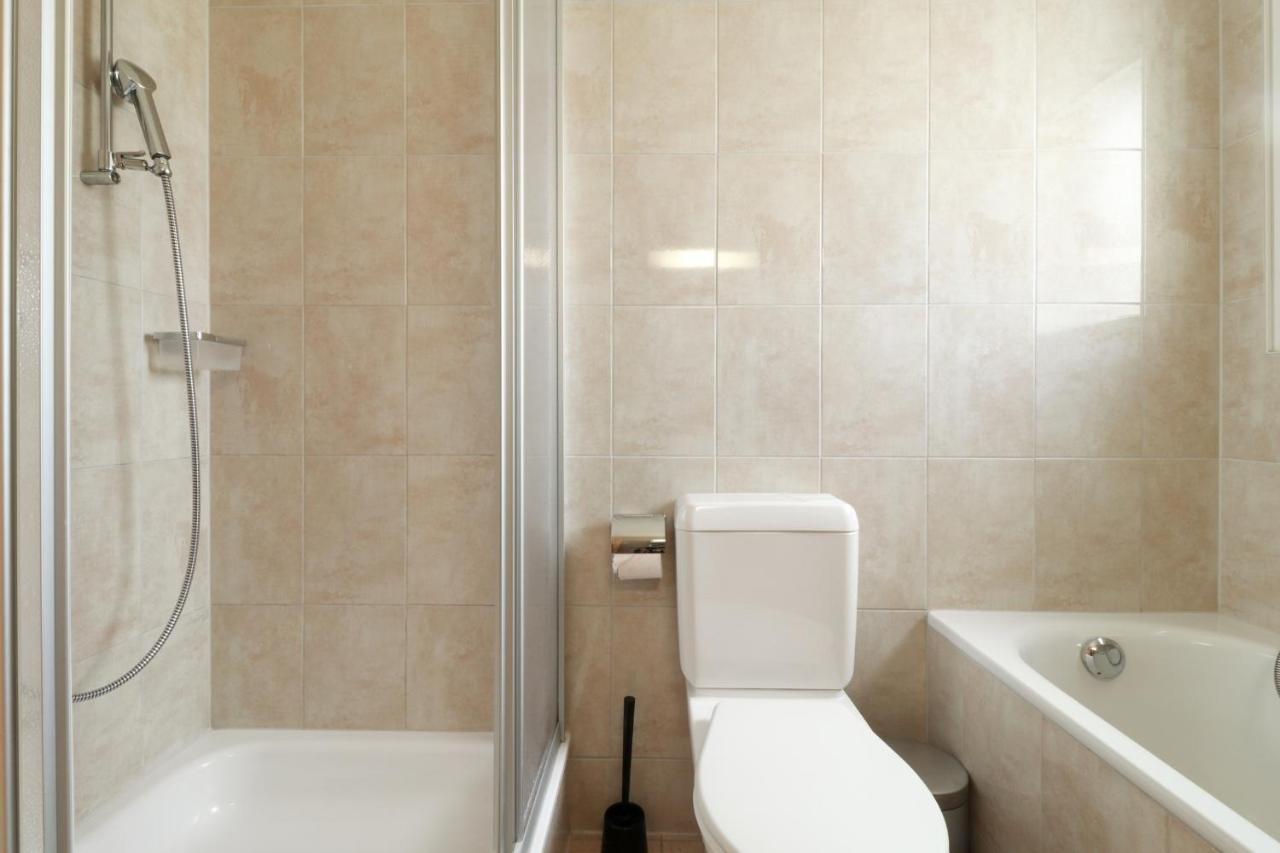 Nice Apartment Ideally Located In Martigny Eksteriør billede